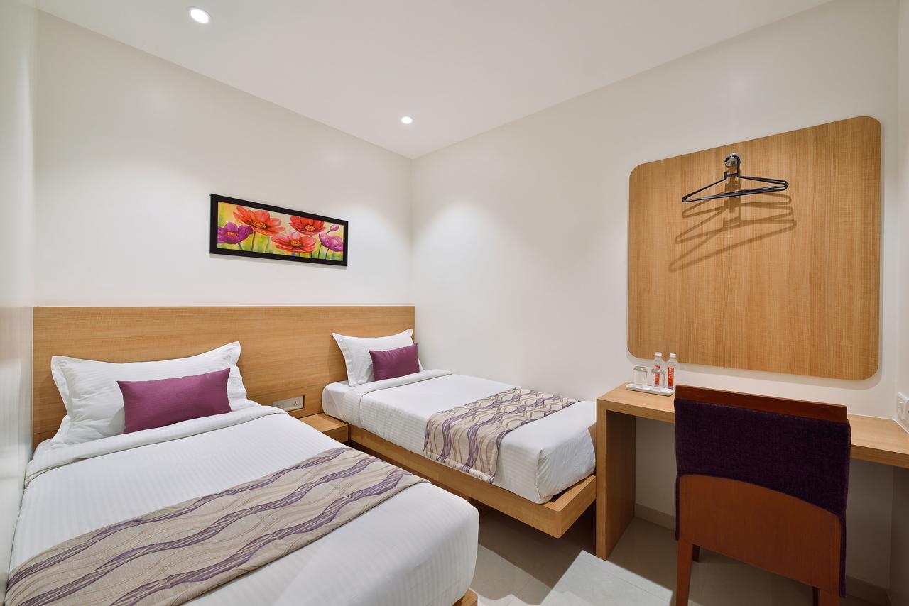 Hotel Leafio-Near Airport Mumbai Bagian luar foto