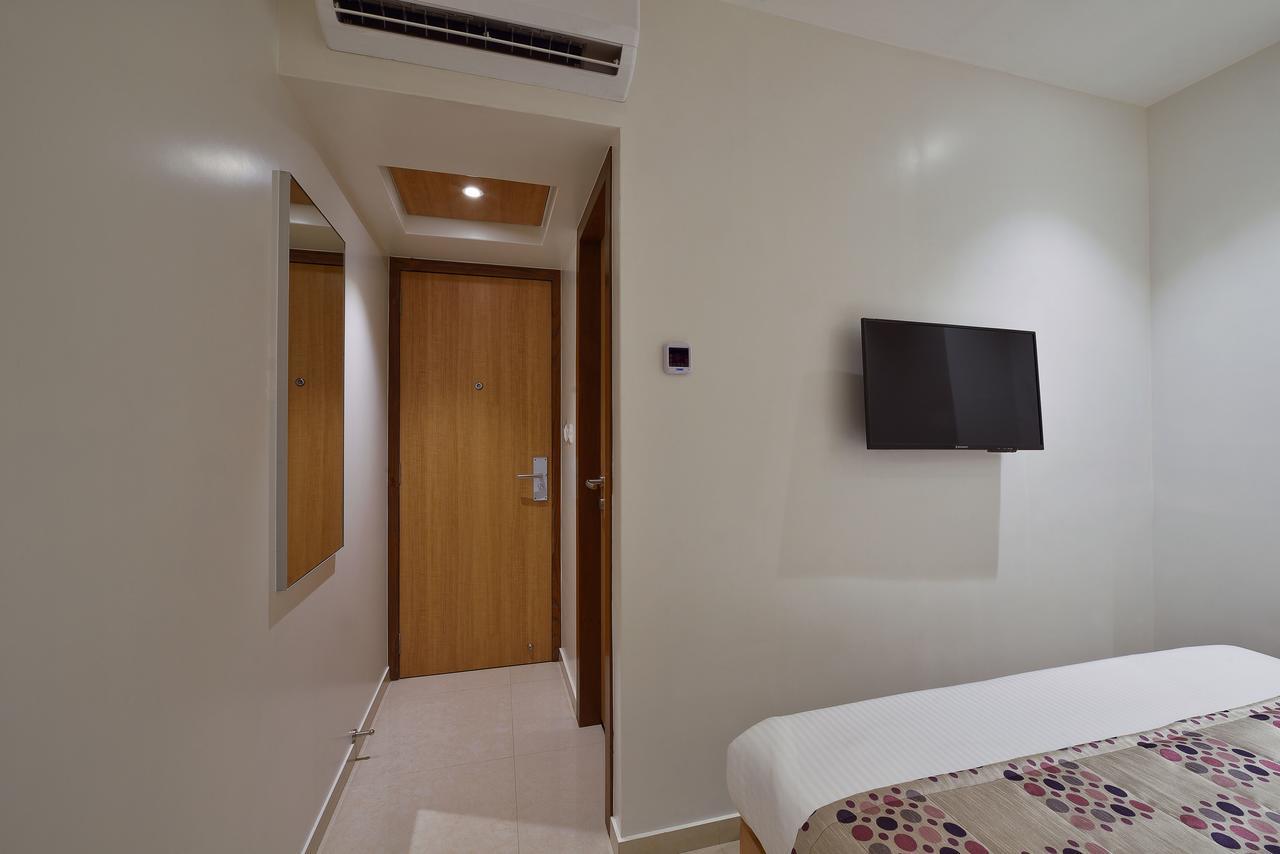 Hotel Leafio-Near Airport Mumbai Bagian luar foto