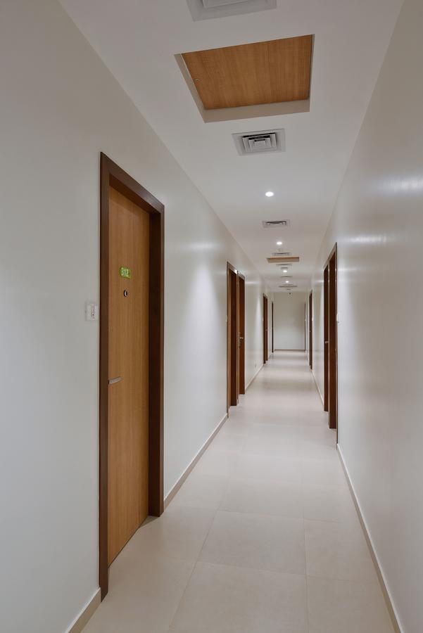 Hotel Leafio-Near Airport Mumbai Bagian luar foto