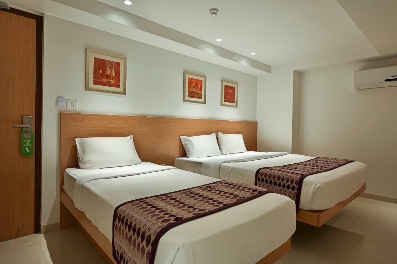 Hotel Leafio-Near Airport Mumbai Bagian luar foto