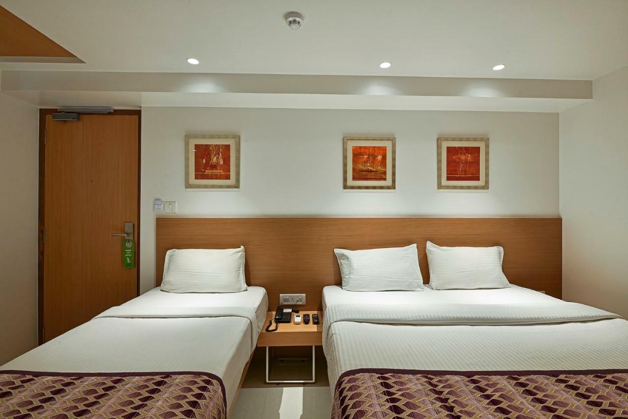 Hotel Leafio-Near Airport Mumbai Bagian luar foto